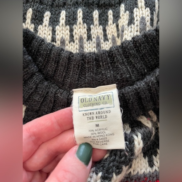 Old Navy Men’s Nordic Sweater - Picture 6 of 9